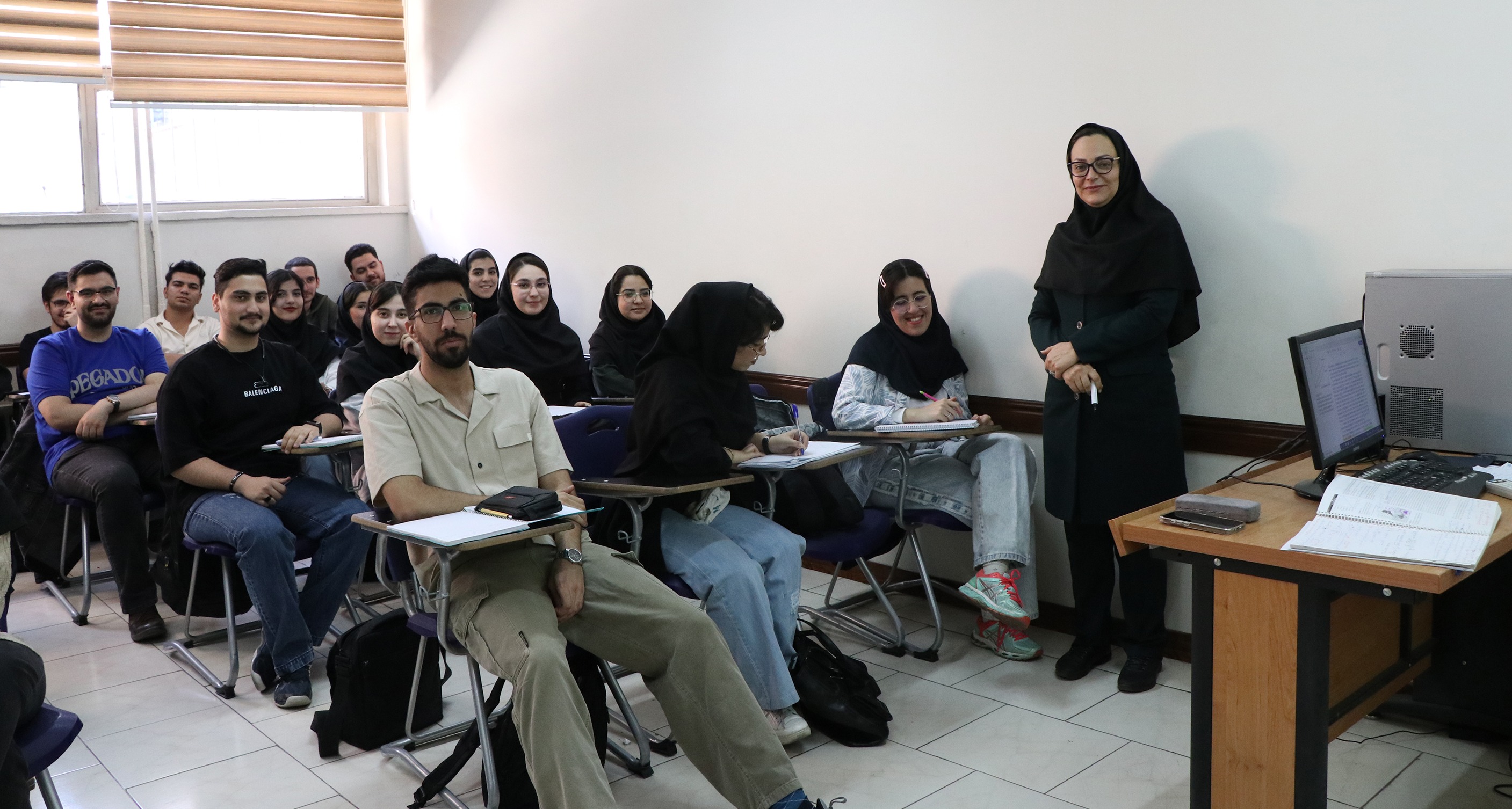 کلاس درس دانشکده بهداشت و ایمنی